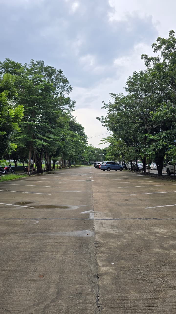 Area Parkir Teduh